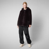 GIACCA CON CAPPUCCIO DONNA BRIDGET BROWN NERO - Faux Fur | Save The Duck