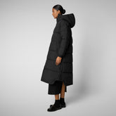 Woman's hooded coat Halesia in black | Save The Duck