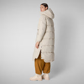 Doudoune à  capuche Halesia rainy beige pour femme - FEMME FW24 NEW IN | Save The Duck