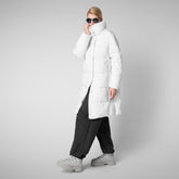 Doudoune Sibyl in white pour femme - Femme | Save The Duck